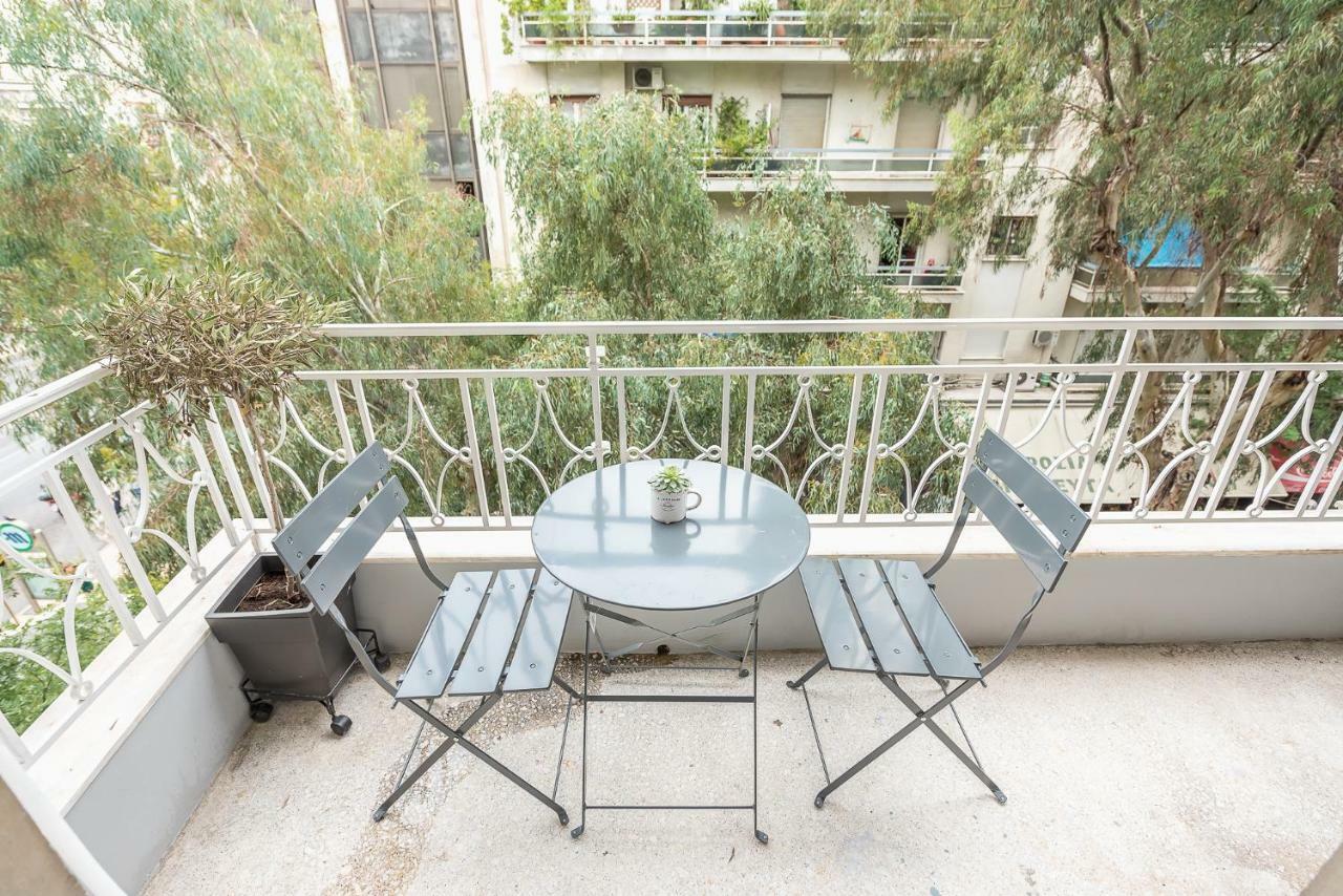 Apartamento Elegant Living At The Heart Of Atenas Exterior foto