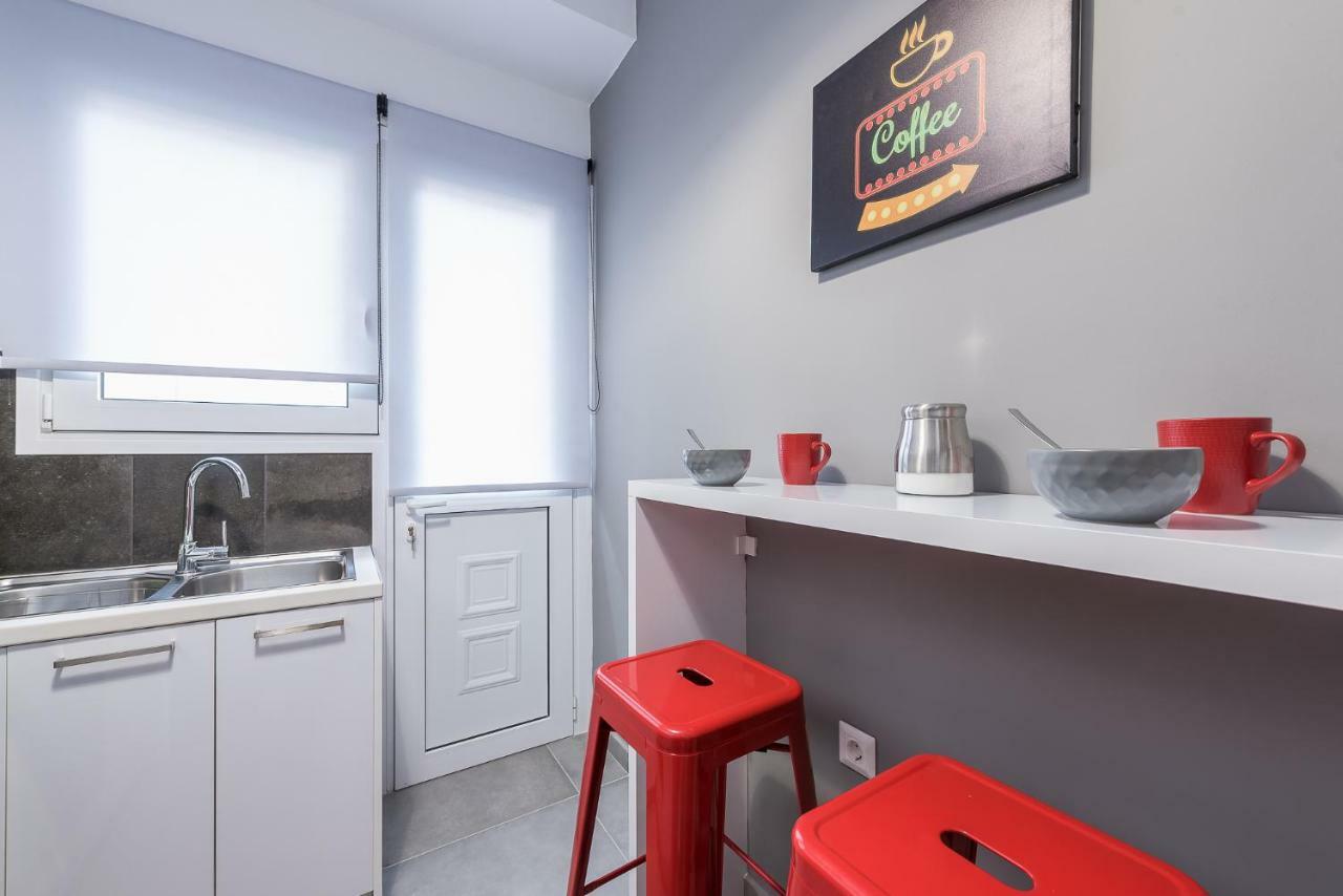 Apartamento Elegant Living At The Heart Of Atenas Exterior foto