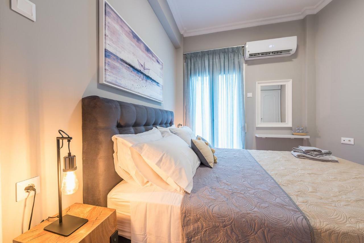 Apartamento Elegant Living At The Heart Of Atenas Exterior foto